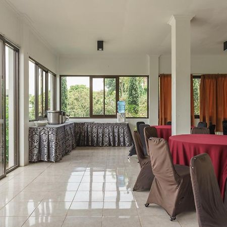 Reddoorz Plus At Hotel Negeri Baru Lodaya Puncak Bogor Exterior foto