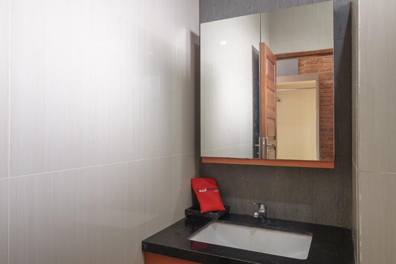 Reddoorz Plus At Hotel Negeri Baru Lodaya Puncak Bogor Exterior foto